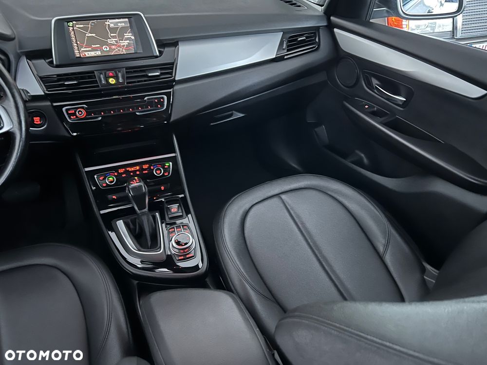 BMW Seria 2 218d Sport-Aut Luxury Line - 21