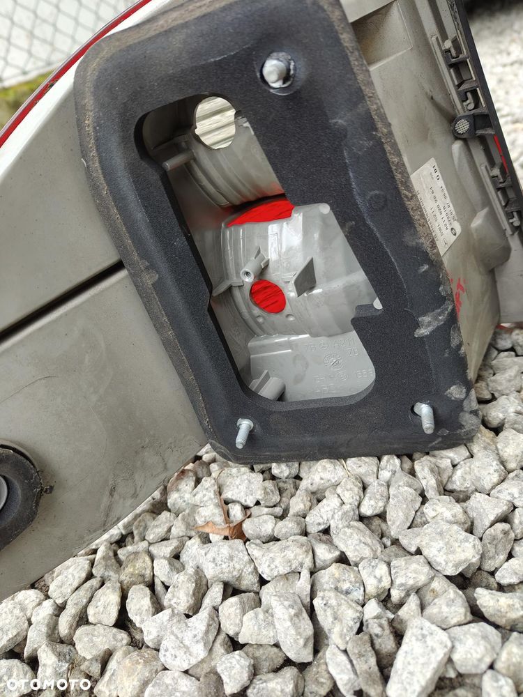MERCEDES W211 LIft Kombi Lampa Tył Prawa Igła Oryginał 06-09 - 10