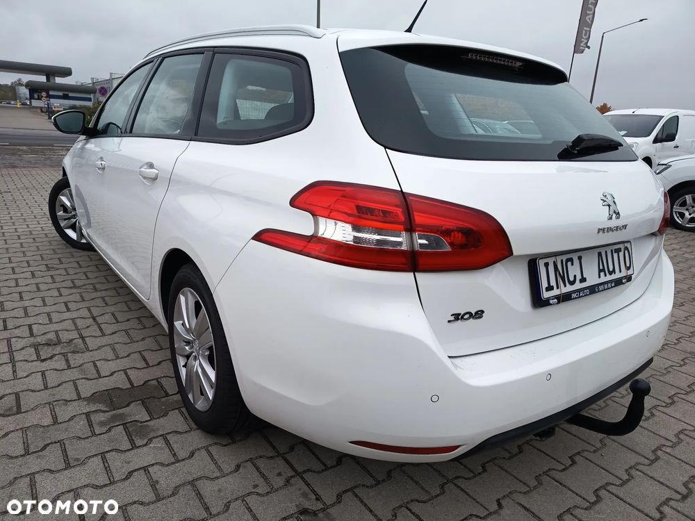 Peugeot 308 1.2 PureTech Allure S&S - 3