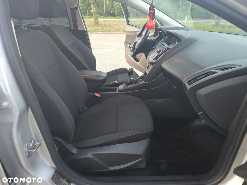 Ford Focus - 14