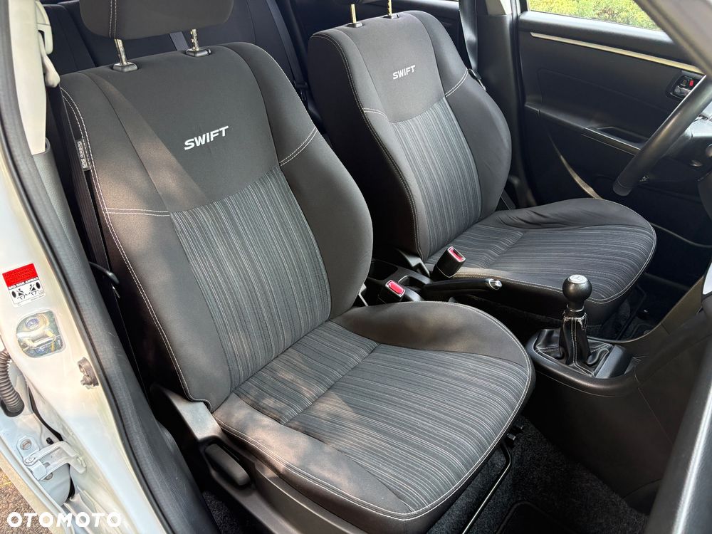 Suzuki Swift 1.2 Premium - 28