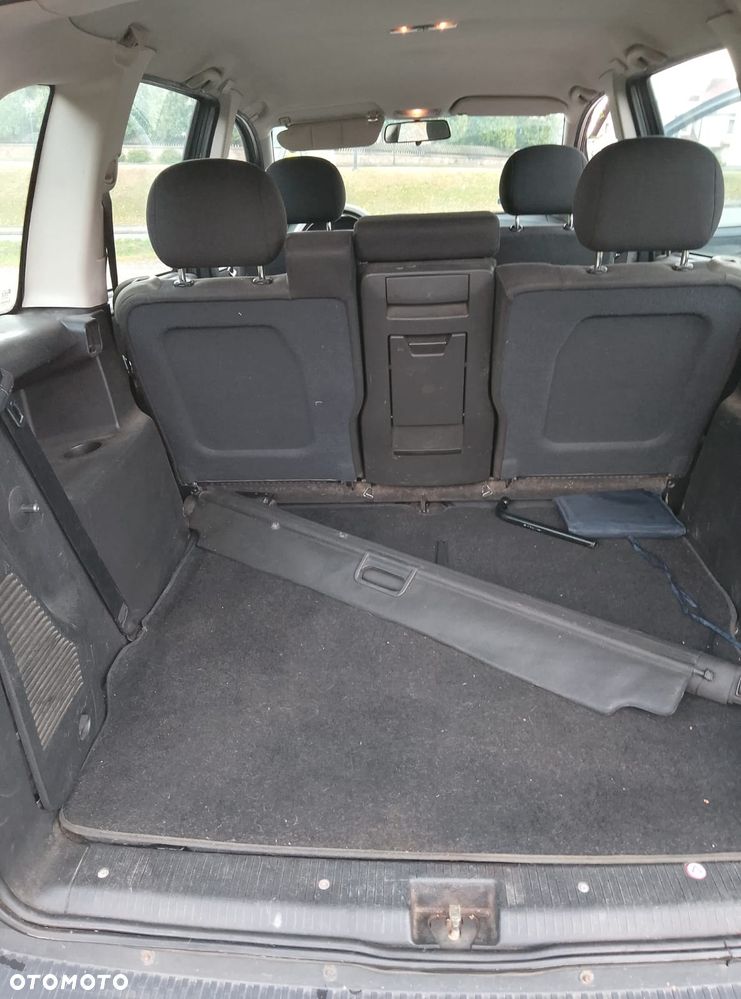 Opel Zafira 1.6 - 4