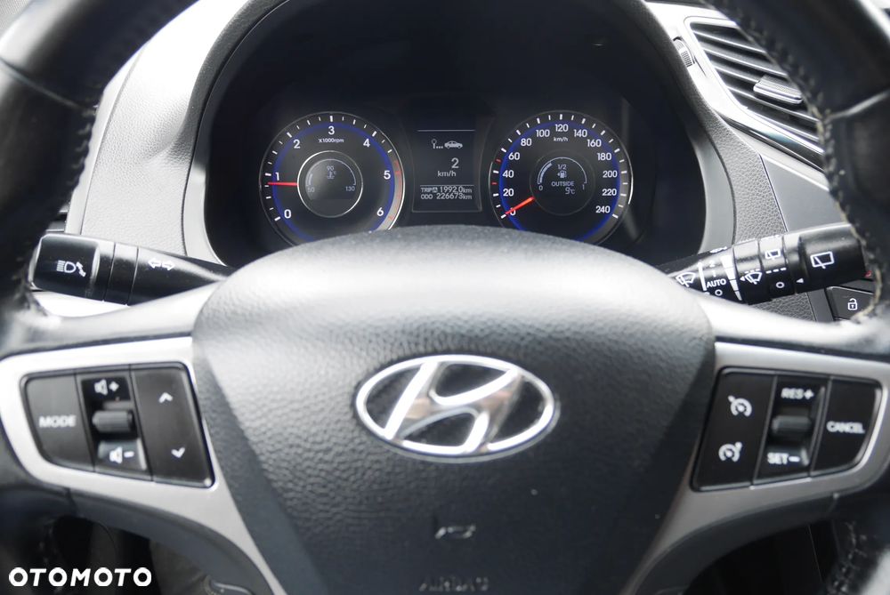 Hyundai i40 Kombi 1.7 CRDi Premium - 22