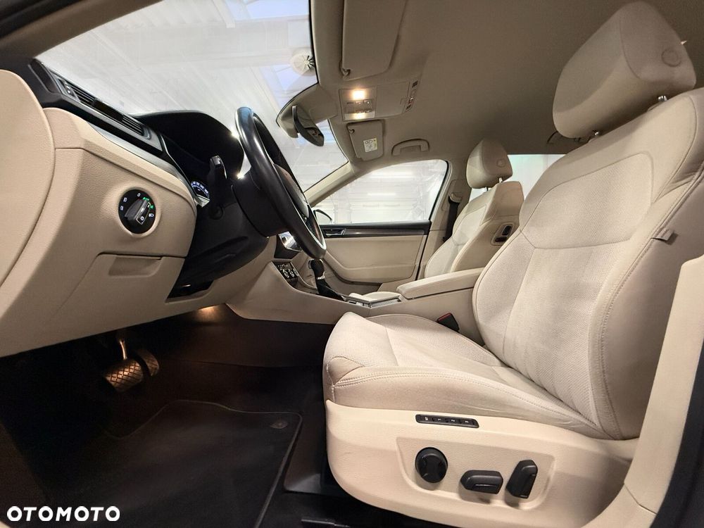 Skoda Superb 1.5 TSI ACT Style DSG - 21