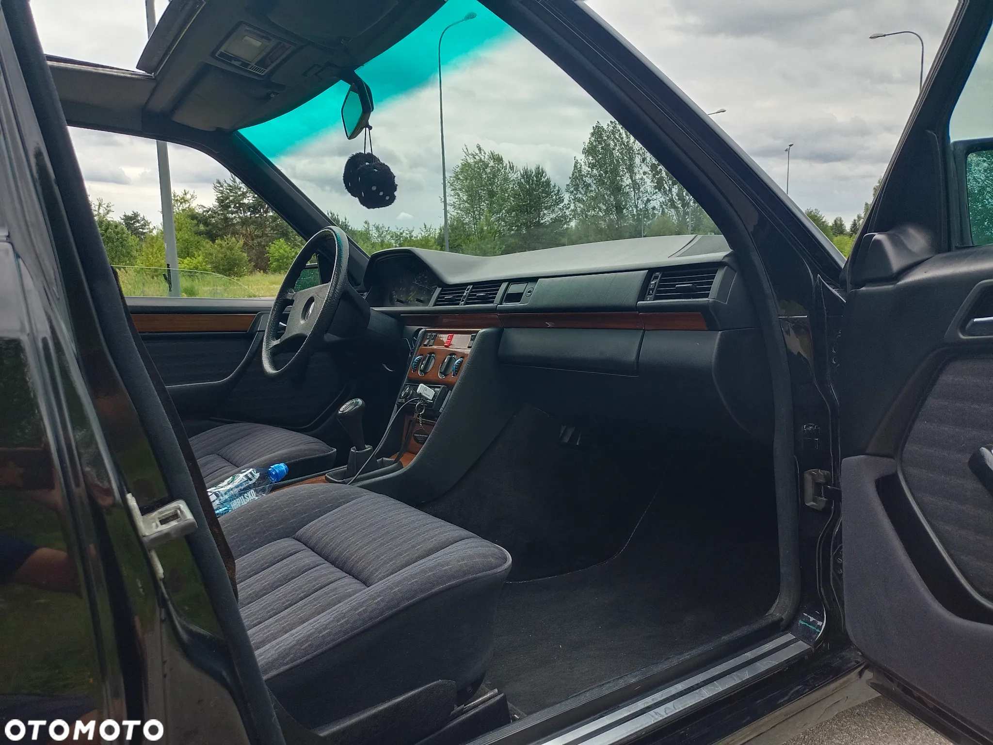 Mercedes-Benz W124 (1984-1993) - 10