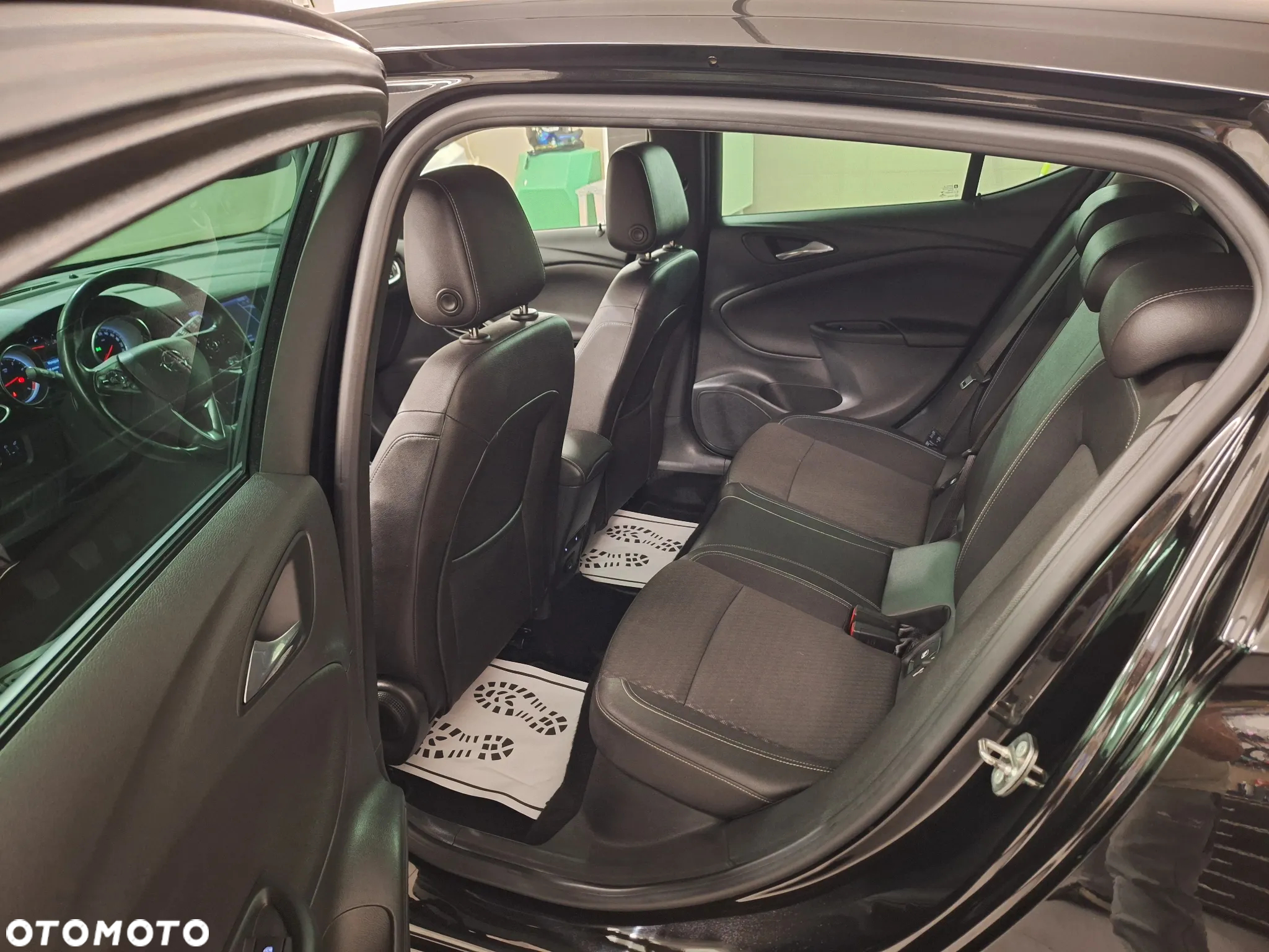 Opel Astra 1.4 Turbo Business - 21