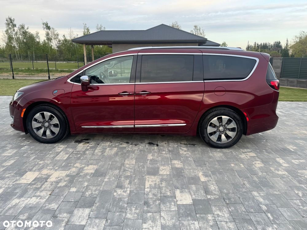 Chrysler Pacifica - 6