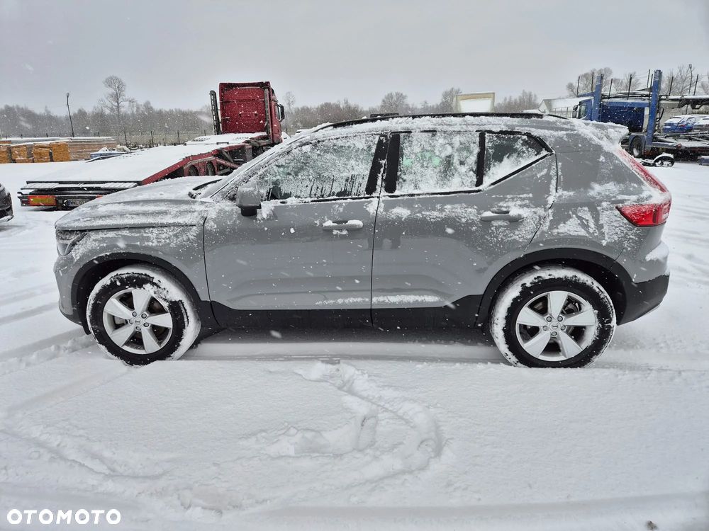 Volvo XC 40 - 23