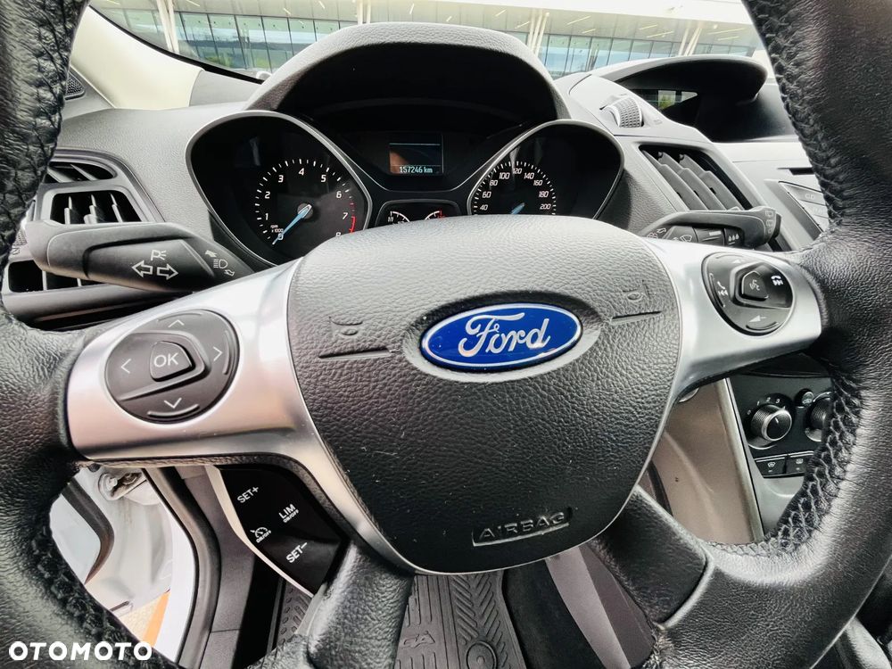 Ford Kuga 1.5 EcoBoost 2x4 Trend - 9