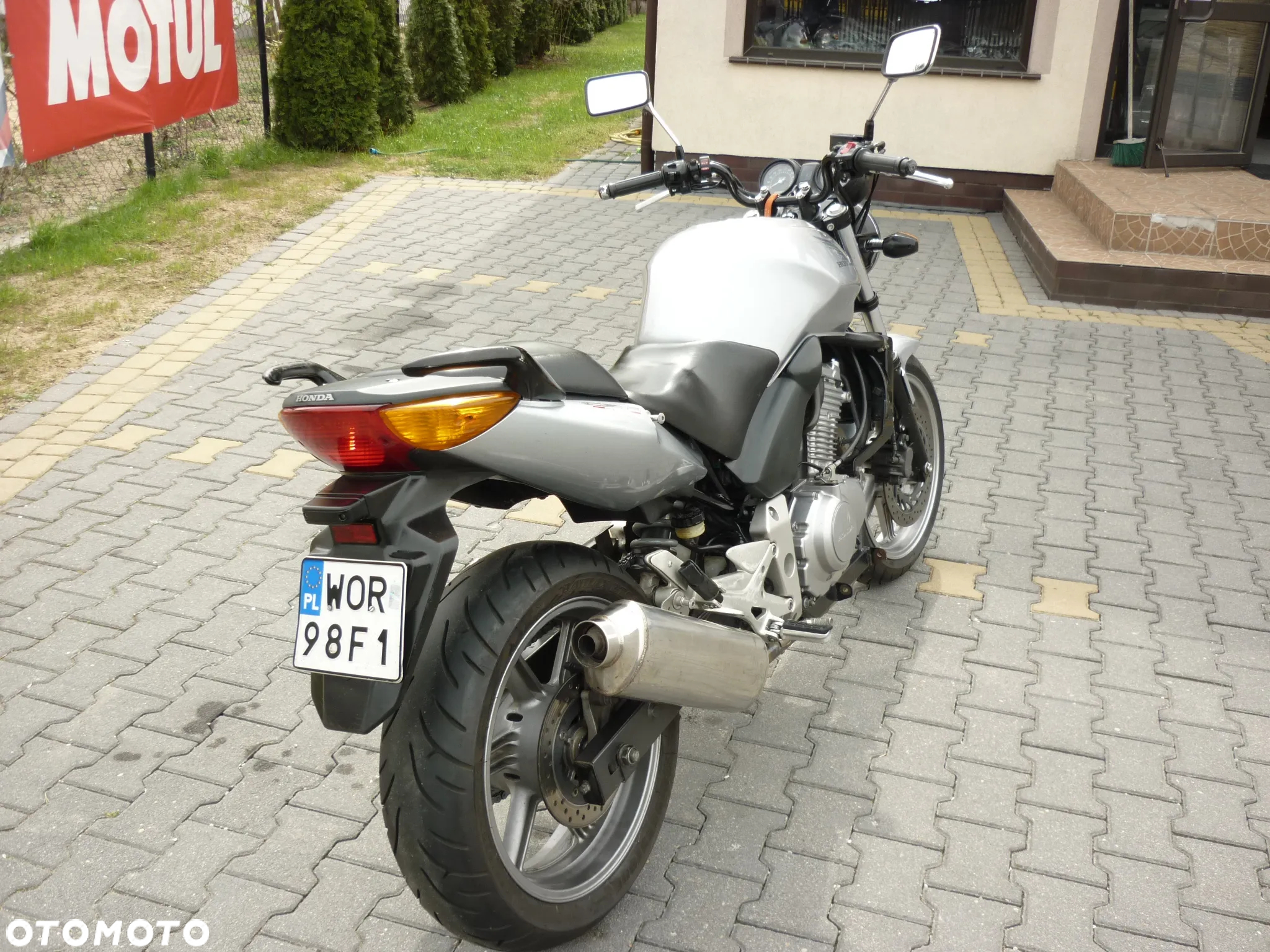 Honda CBF - 4