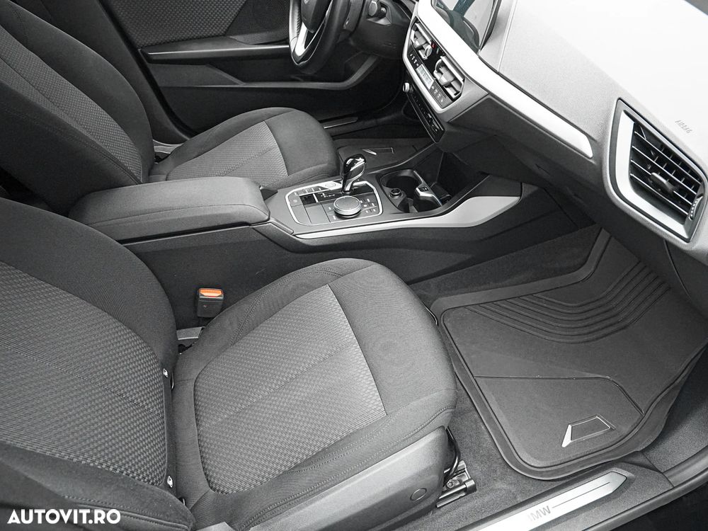 BMW Seria 2 218d Aut. Advantage - 13