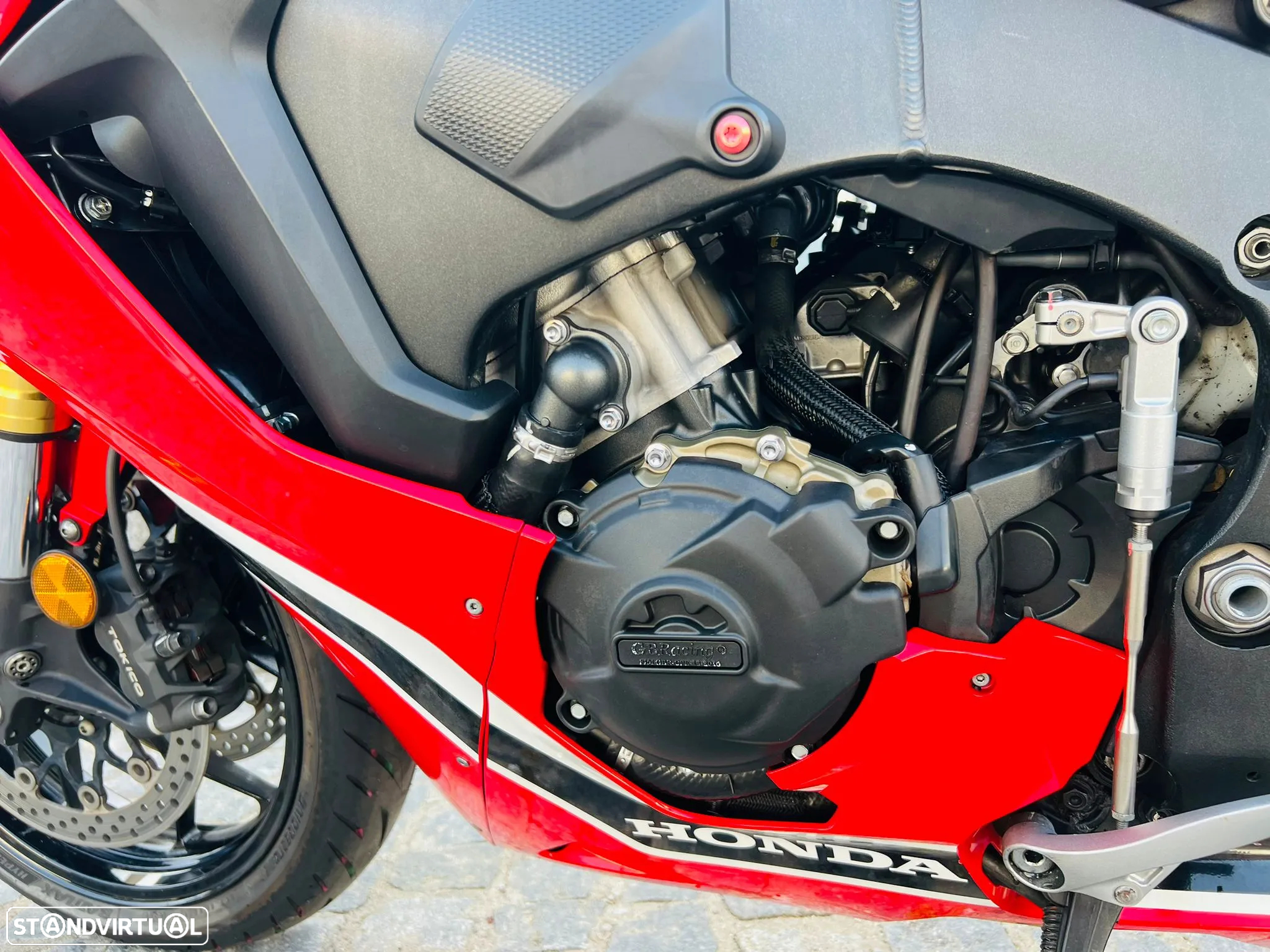 Honda CBR 1000 Fireblade 25th aniversario - 11