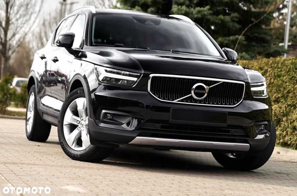 Volvo XC 40 T3 Momentum Pro - 23