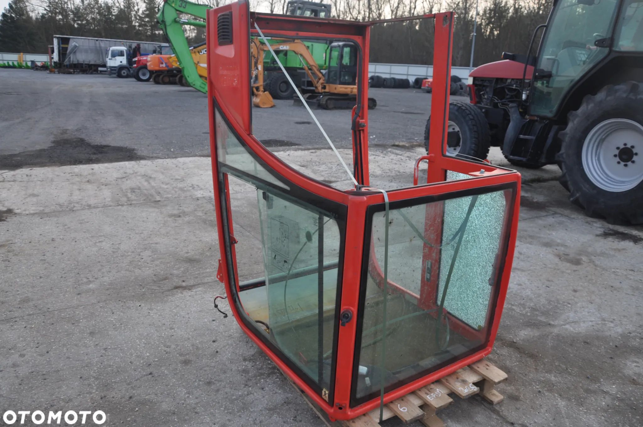 Kabina Volvo ECR 25 - 1