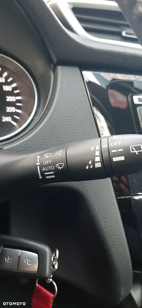 Nissan Qashqai 1.2 DIG-T Acenta EU6 - 37