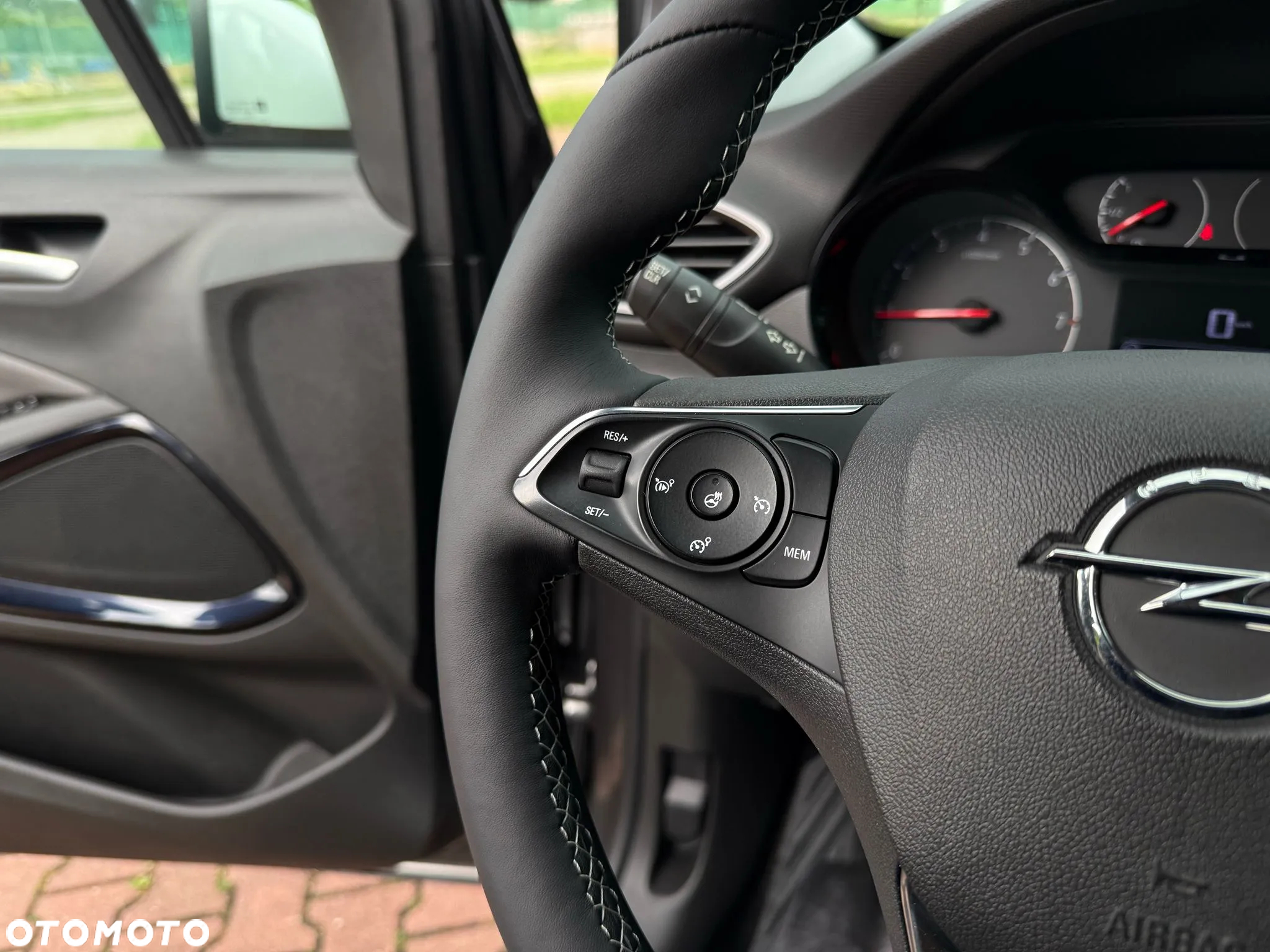 Opel Crossland X 1.2 Start/Stop 120 Jahre - 30