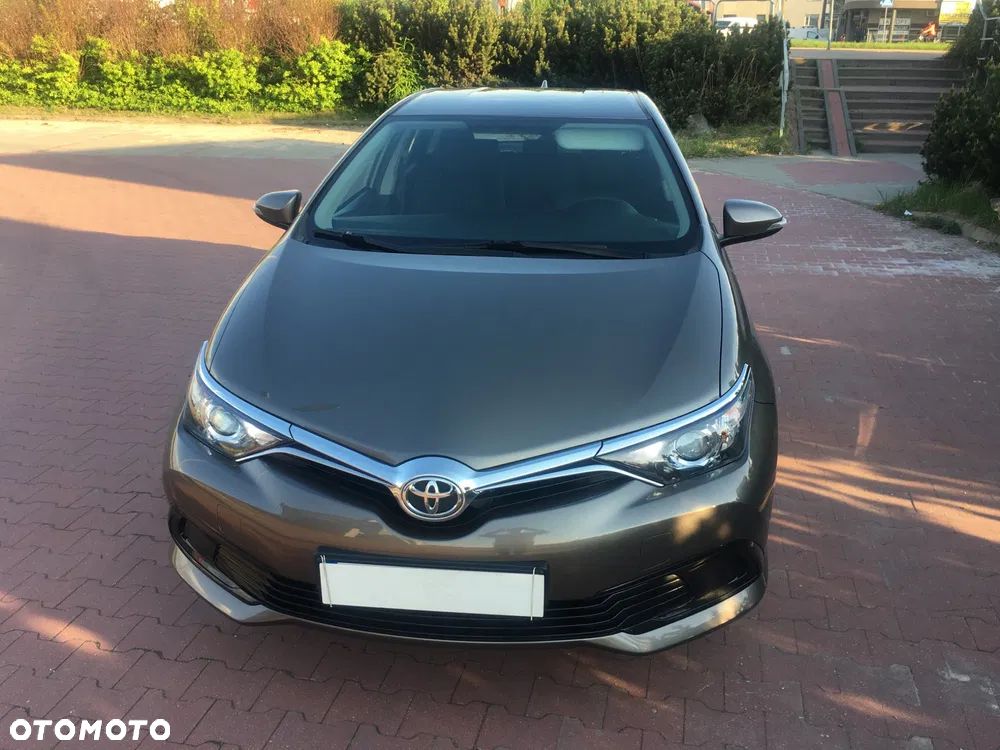 Toyota Auris - 5