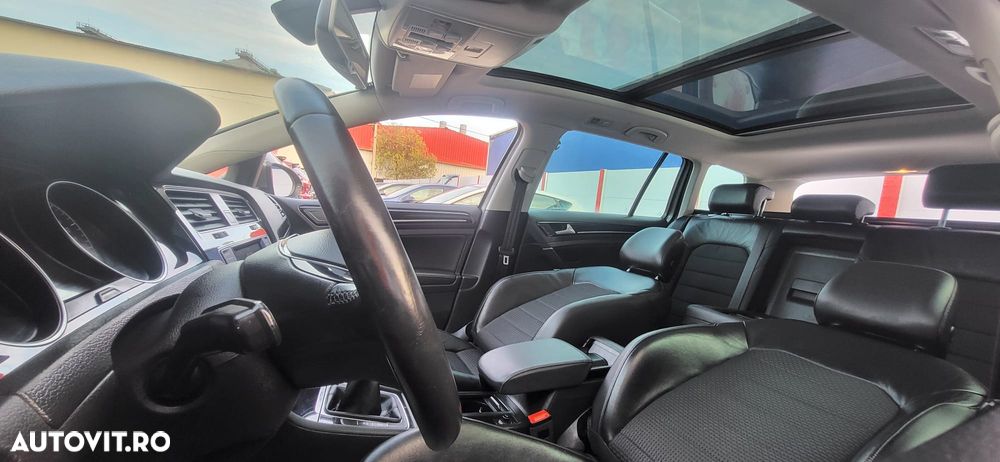Volkswagen Golf - 13