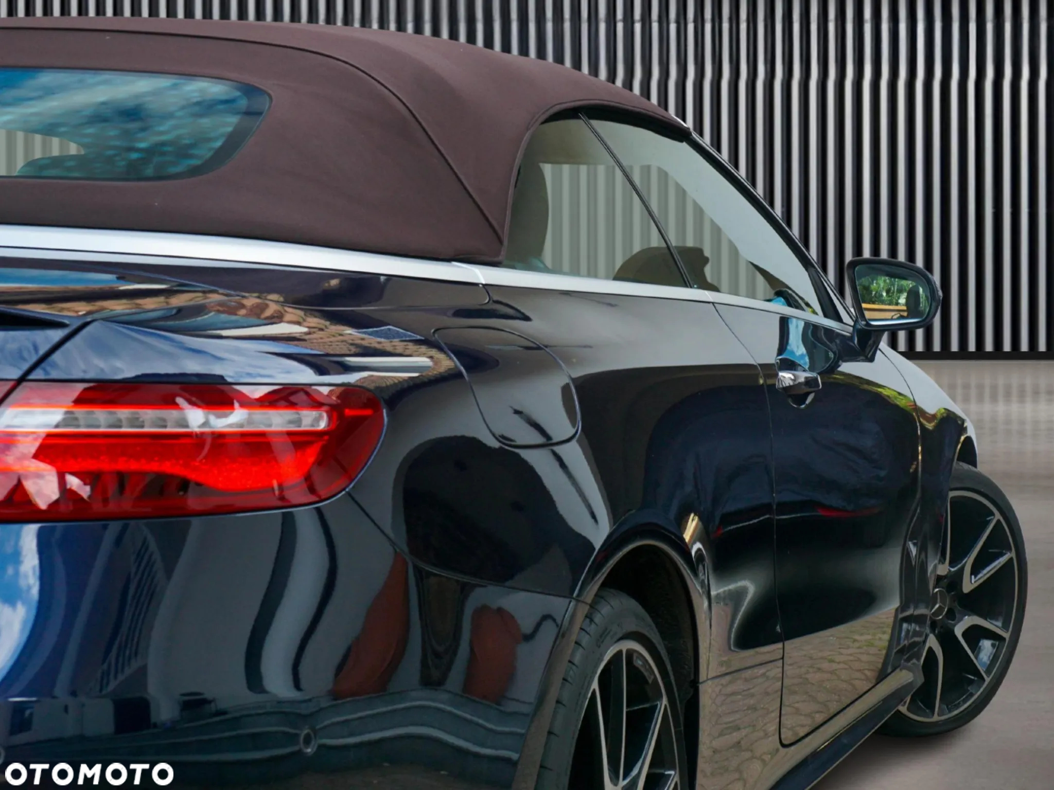 Mercedes-Benz Klasa E AMG 53 Kabriolet 4-Matic+ 9G-TRONIC - 10