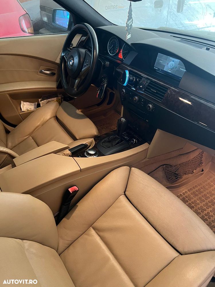 BMW Seria 5 530iA - 10