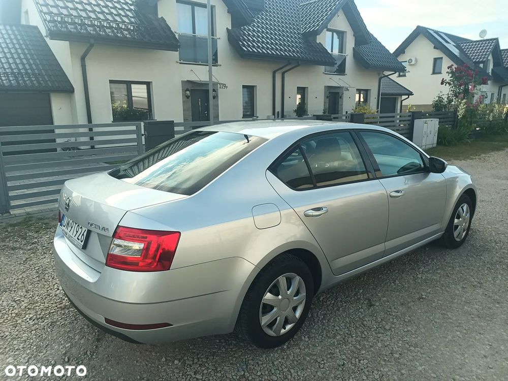 Skoda Octavia 1.6 TDI Ambition - 8
