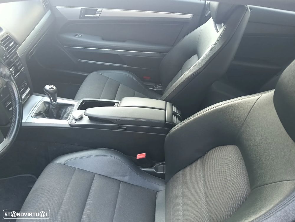 Mercedes-Benz E 250 CDi Avantgarde BE Auto - 16