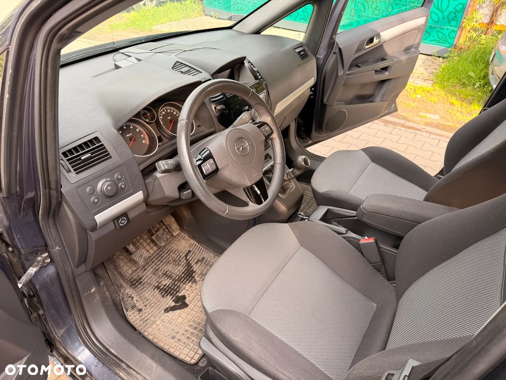 Opel Zafira 1.8 Family - 29