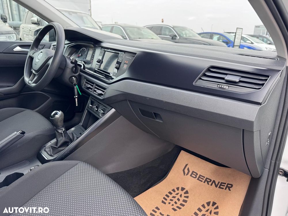 Volkswagen Polo - 8