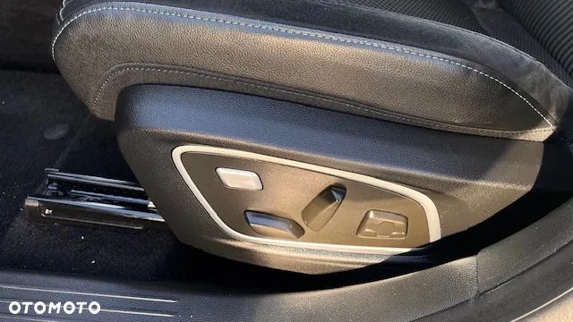 Renault Austral ver-1-3-tce-mhev-iconic-esprit-alpine - 27