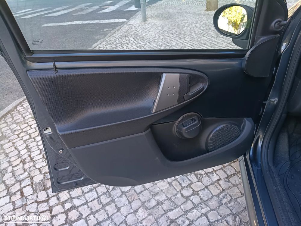 Peugeot 107 1.0 Access - 12