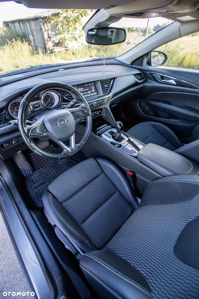 Opel Insignia 1.5 T Innovation S&S - 9