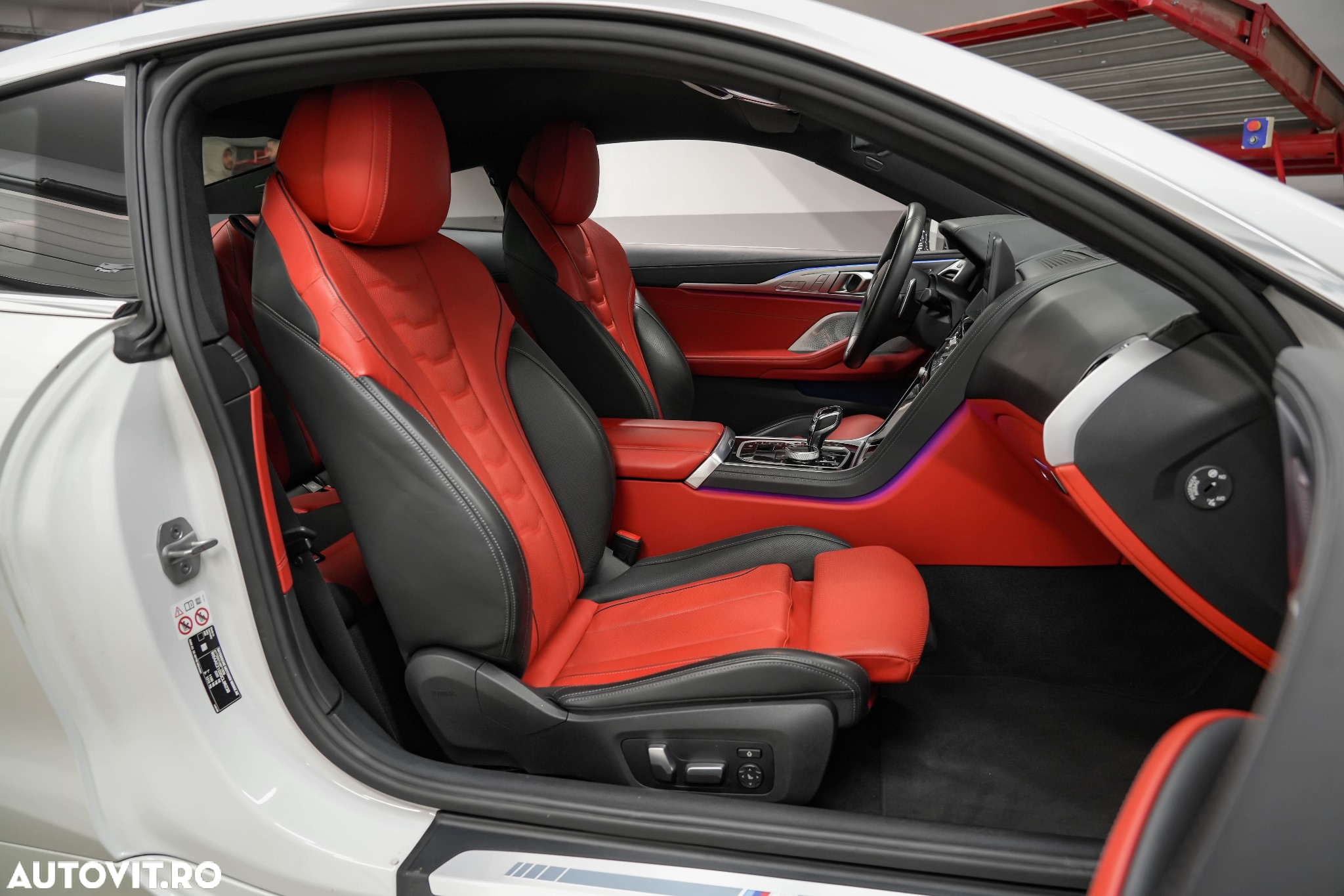 BMW Seria 8 840i - 21