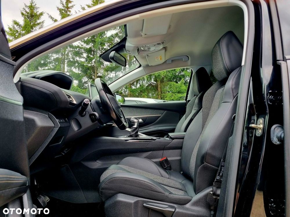 Peugeot 3008 1.5 BlueHDi Allure S&S - 9