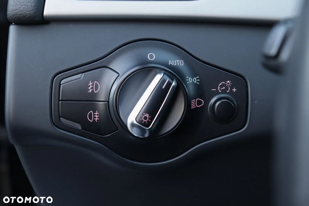 Audi A4 Avant 2.0 TDI ultra DPF Attraction - 20