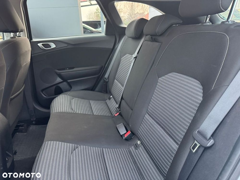 Kia Ceed 1.5 T-GDI M DCT - 18