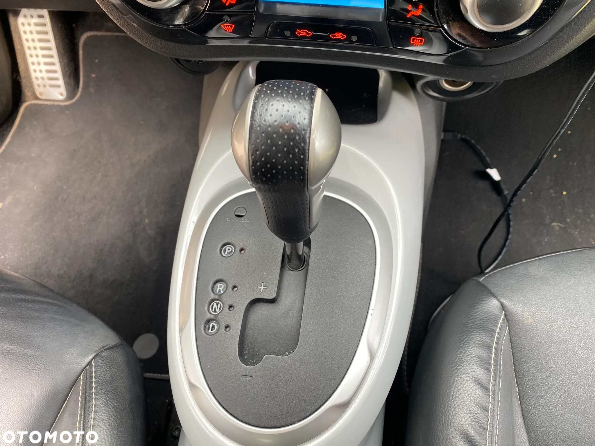 Nissan Juke 1.6 DIG-T Acenta 4WD Xtronic - 6