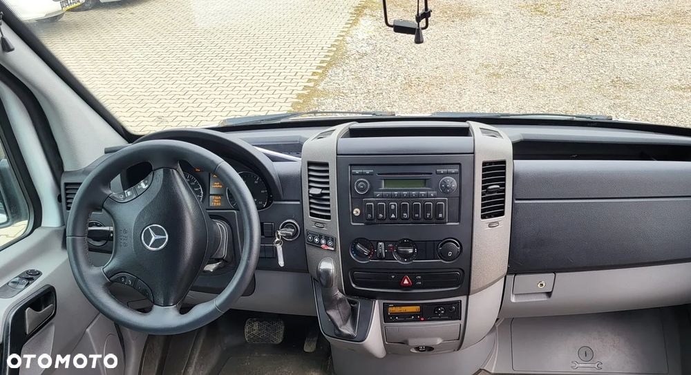 Mercedes-Benz Sprinter 518 CDI 24 miejsca + 3 stojące - 13