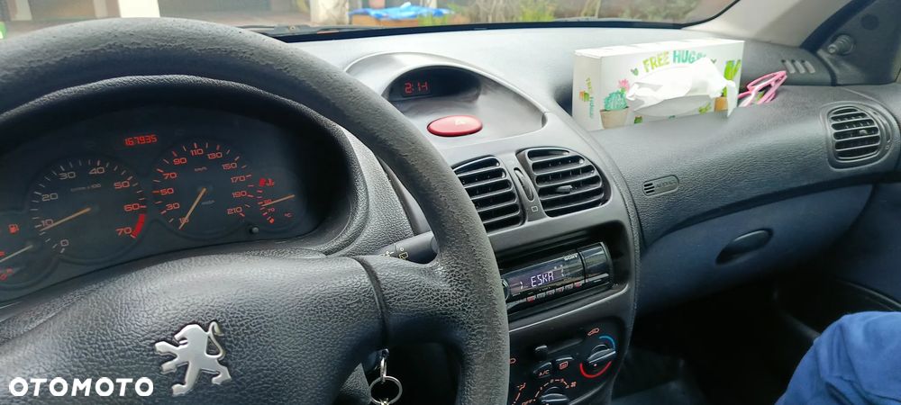 Peugeot 206 - 6
