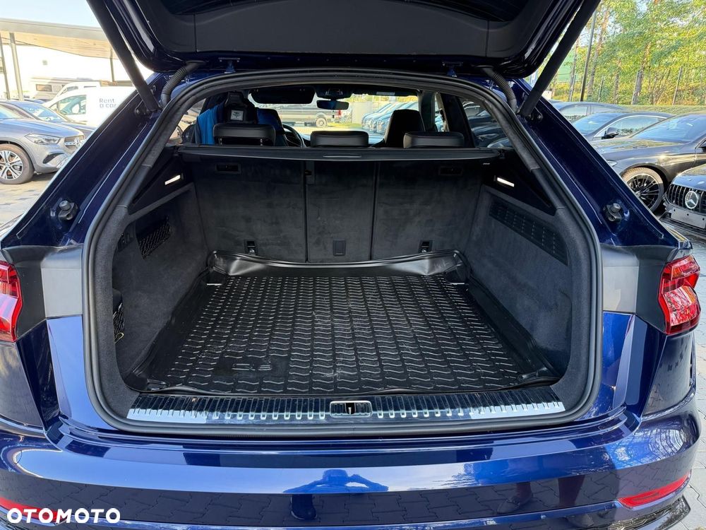 Audi RS Q8 - 18