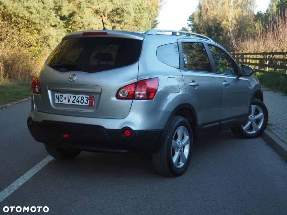 Nissan Qashqai+2 2.0 Tekna Premium - 4