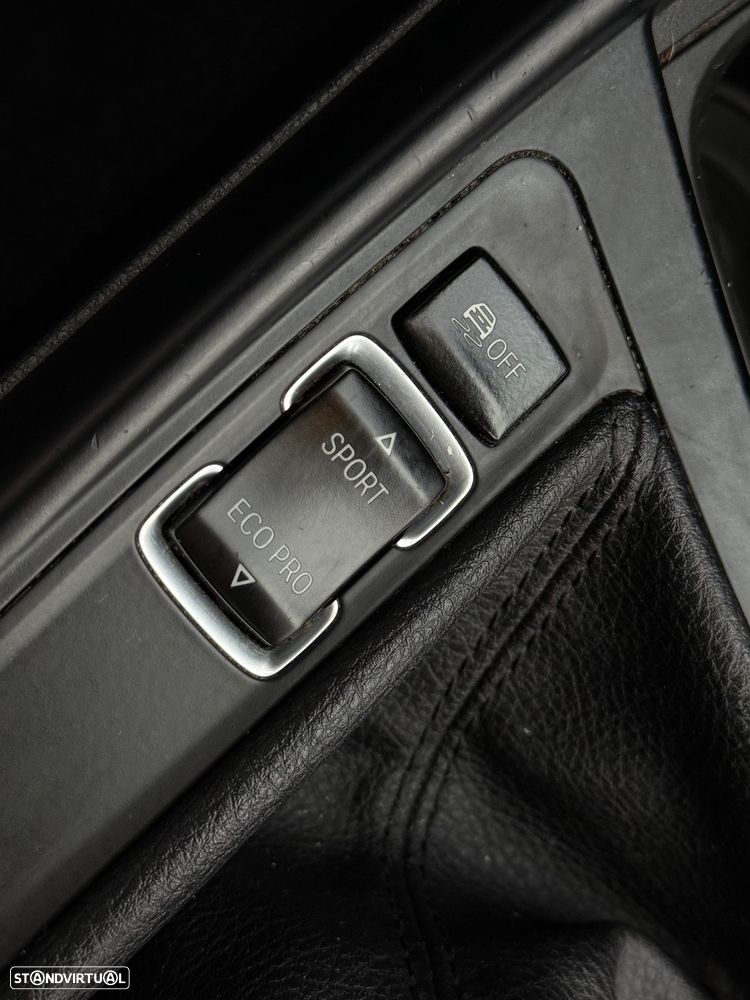 BMW 116 d EfficientDynamics Edition Urban Line - 23