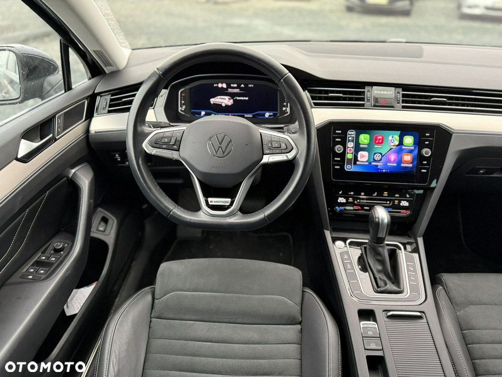 Volkswagen Passat - 5