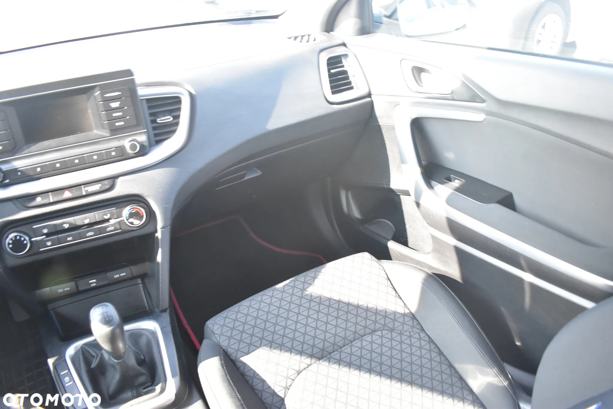 Kia Ceed 1.0 T-GDI S - 20
