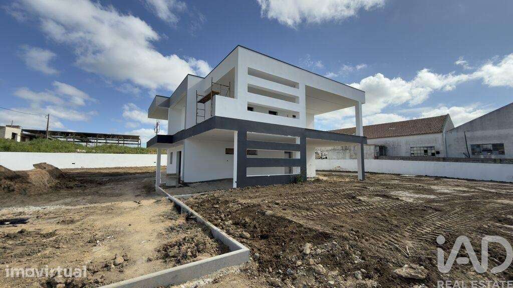 Casa / Villa T4 em São João das Lampas e Terrugem de 300,00 m2 - Grande imagem: 2/24