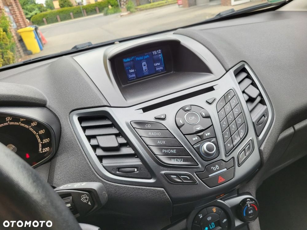 Ford Fiesta - 15