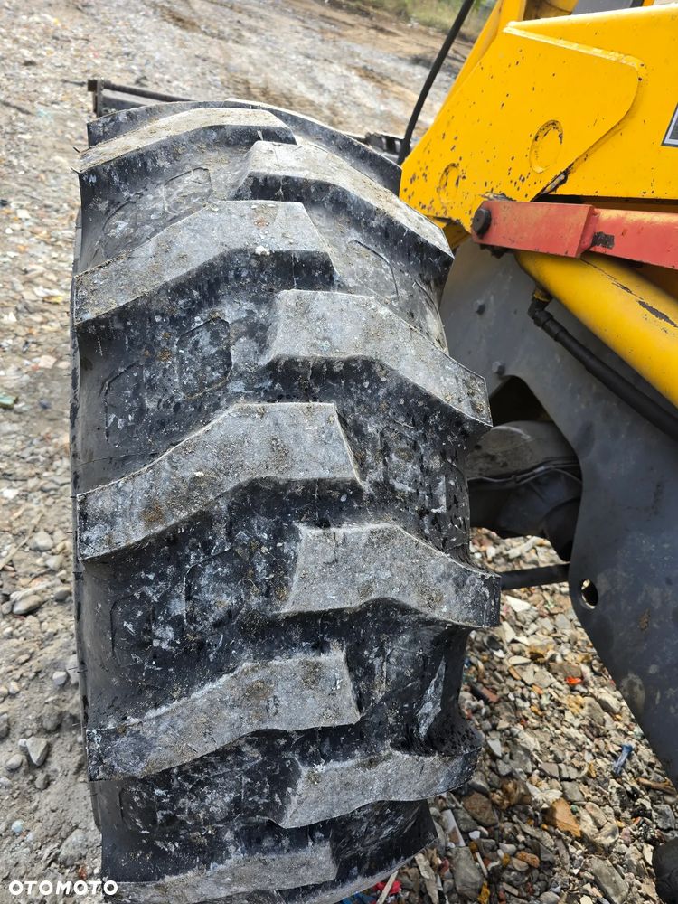 Massey Ferguson MF 900 * 5,700 mth * Krokodyl * Długi teleskop * Zamiana * Opony 80% * - 12