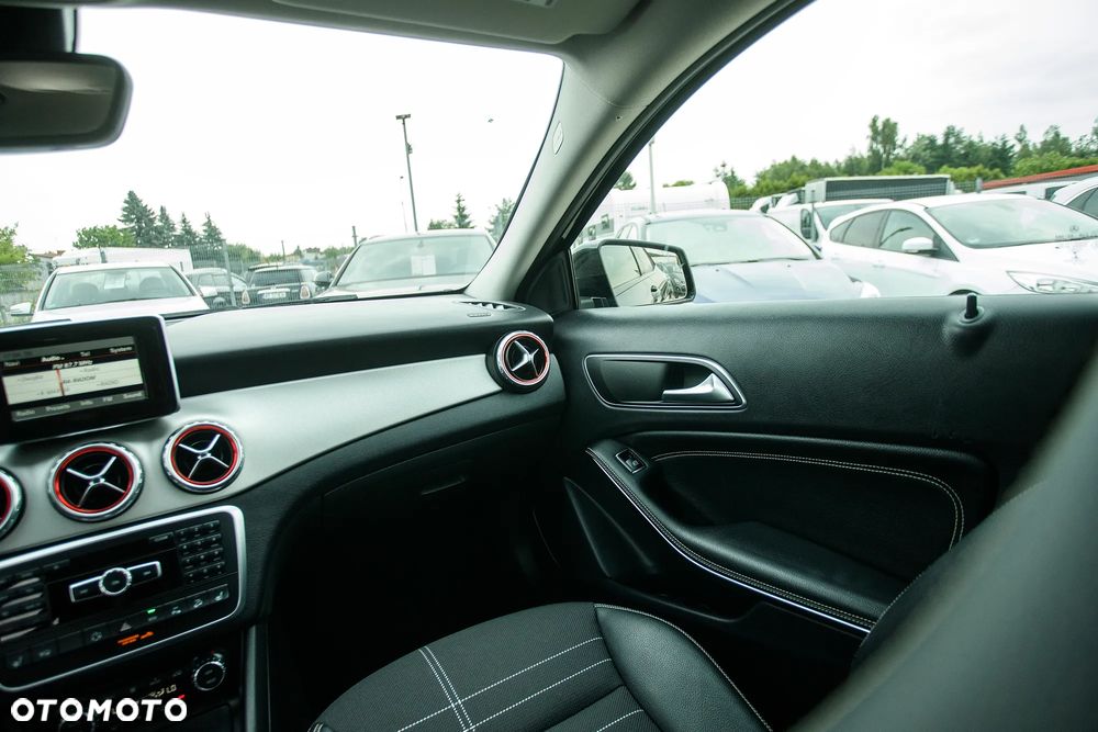 Mercedes-Benz GLA 220 CDI 4Matic 7G-DCT - 26