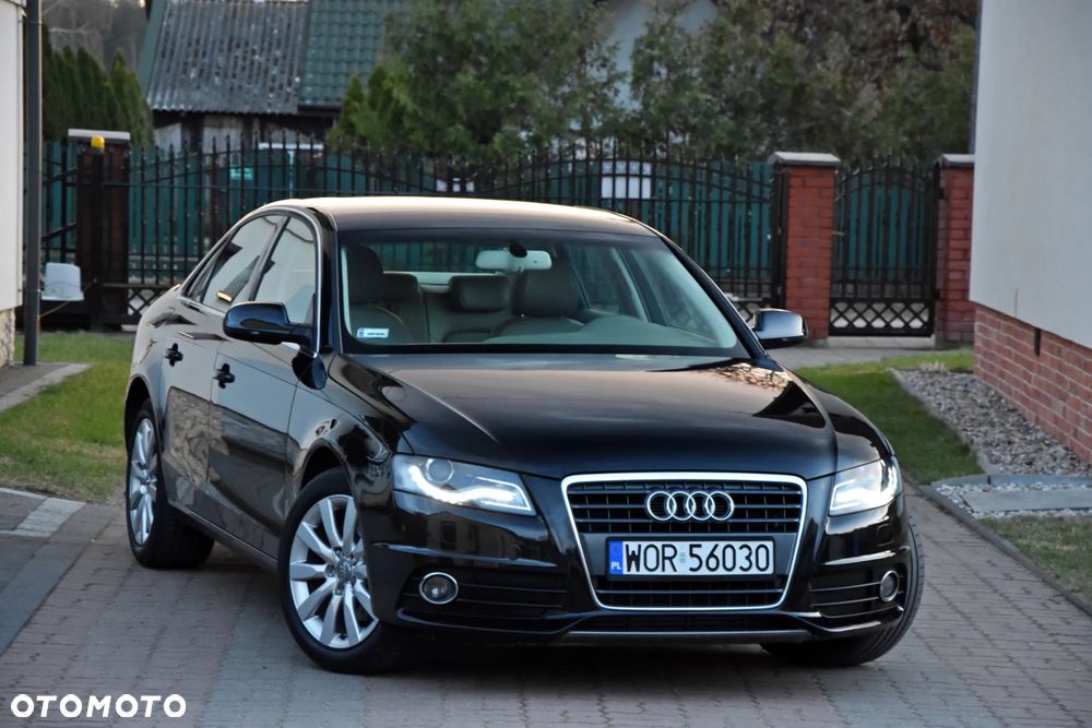 Audi A4 Limousine - 1