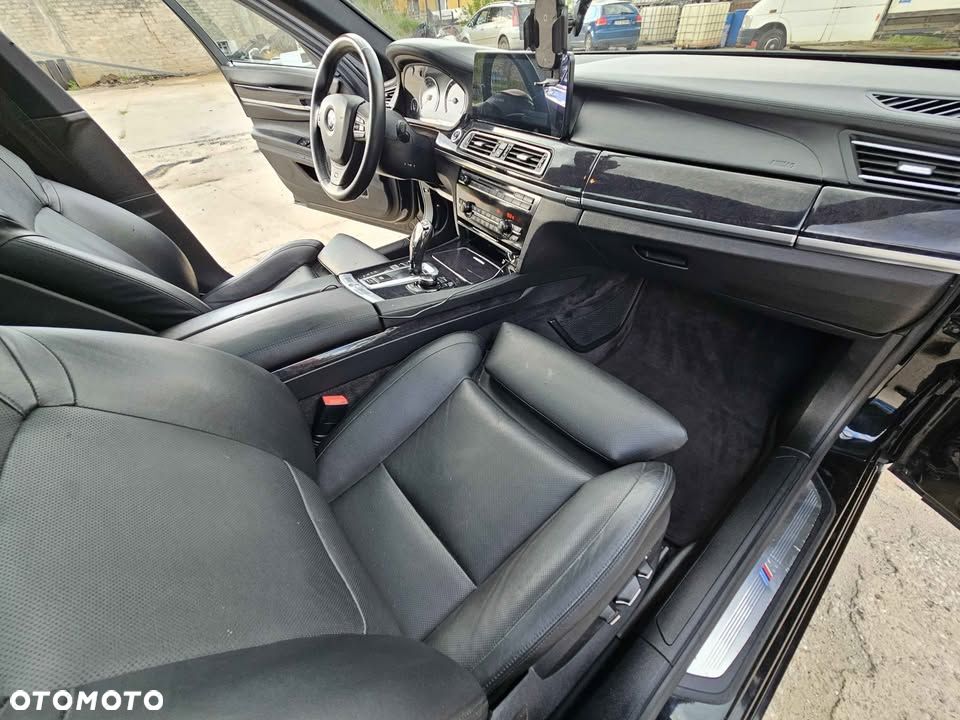BMW Seria 7 740d - 11