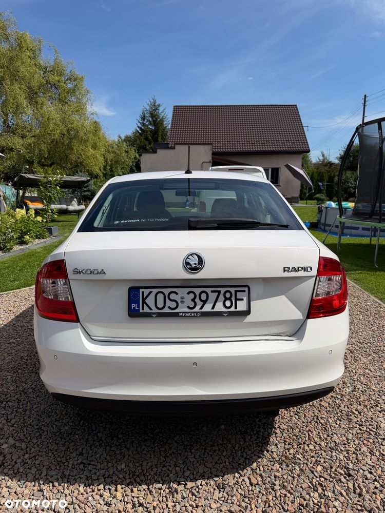 Skoda RAPID 1.2 TSI Active - 15